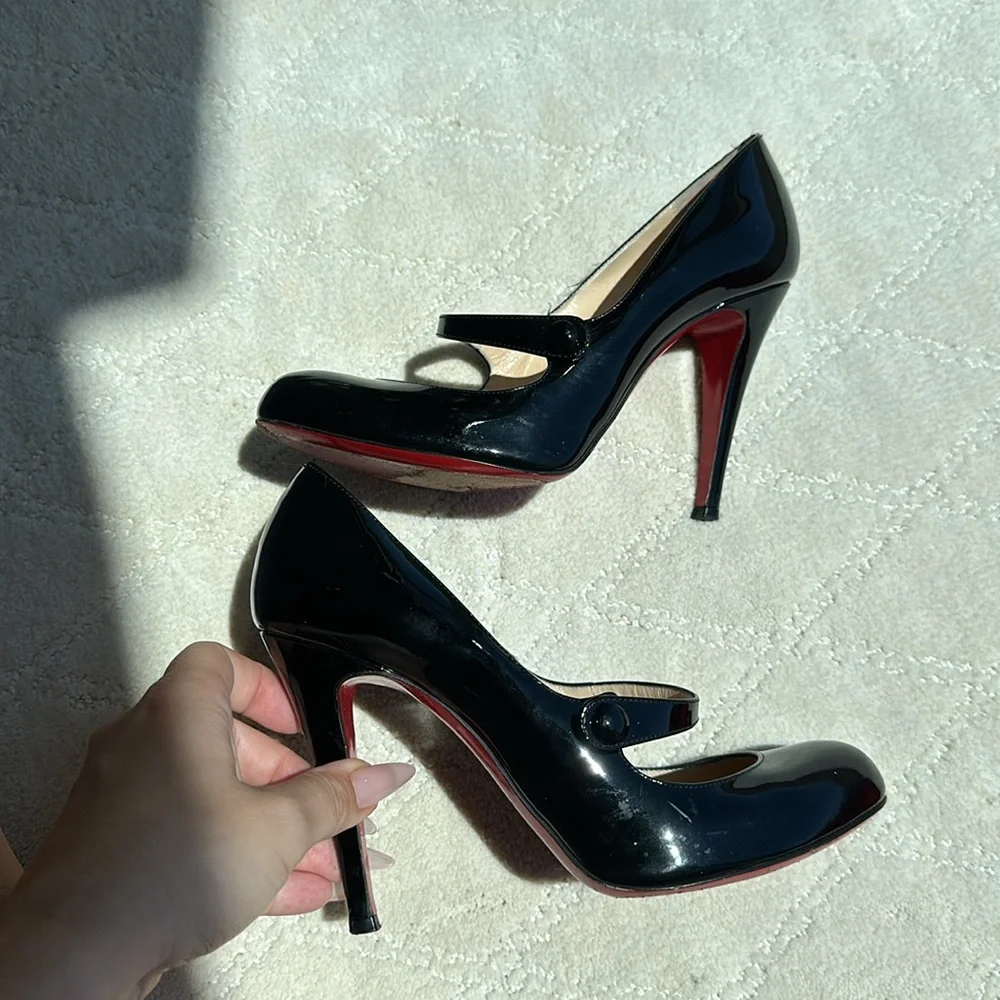 Black Patent Leather Mary Jane Pumps with Red Soles